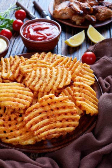 Air Fryer Frozen Waffle Fries